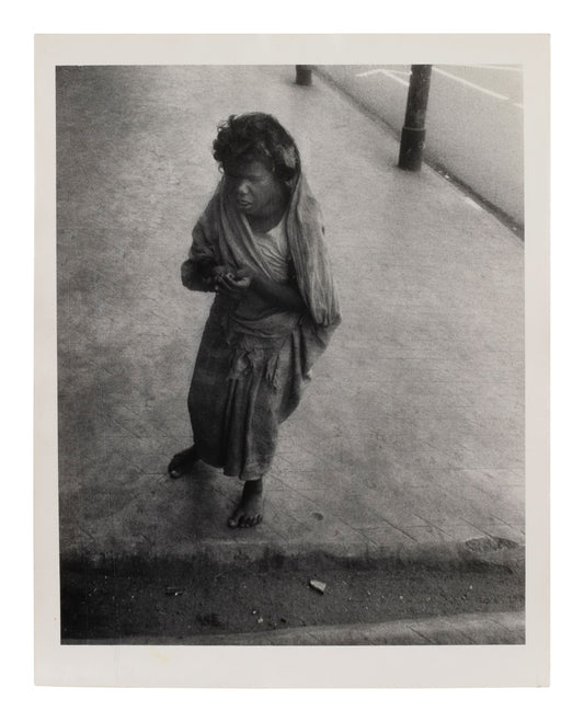 Leon Levinstein — Untitled [India] — Three gelatin silver photographs — historical auction photograph 2