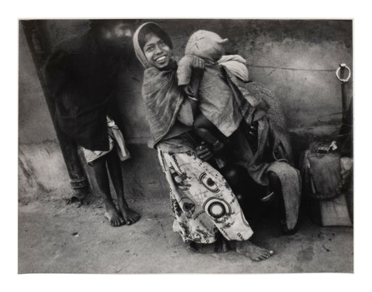 Leon Levinstein — Untitled [India] — Three gelatin silver photographs — historical auction photograph 3