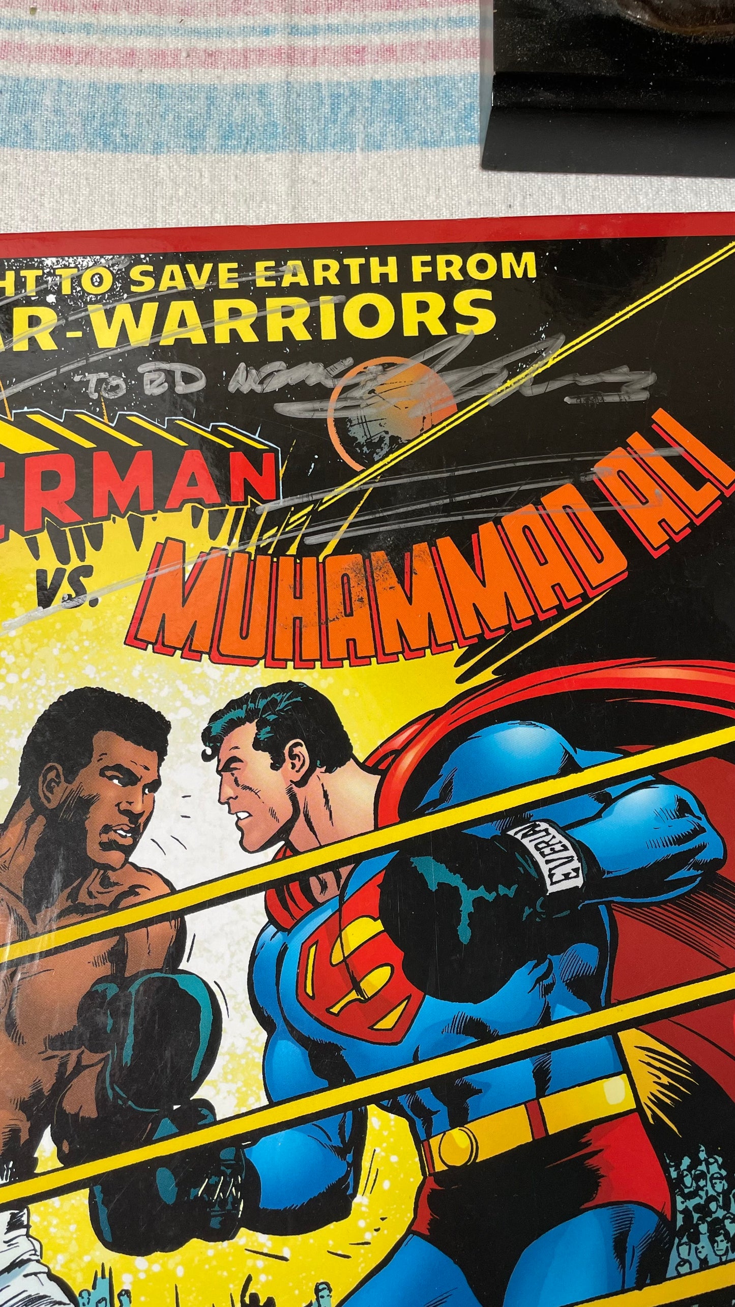 Neal Adams. SIGNED WITH ORIGINAL ART SUPERMAN DRAWING. Superman vs. Muhammed Ali. The Fight to Save Earth from Star-Warriors.