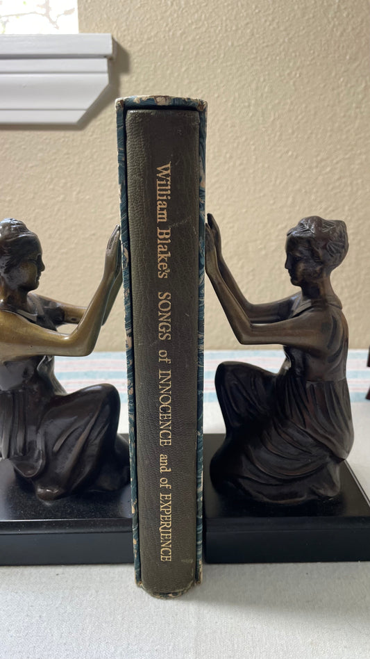1955. William Blake. Songs of Innocence and Experience. Trianon Press.